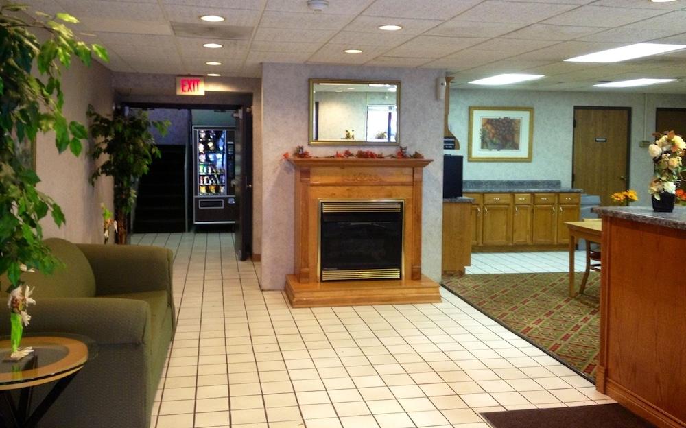 Super 8 By Wyndham Logansport Motel Luaran gambar